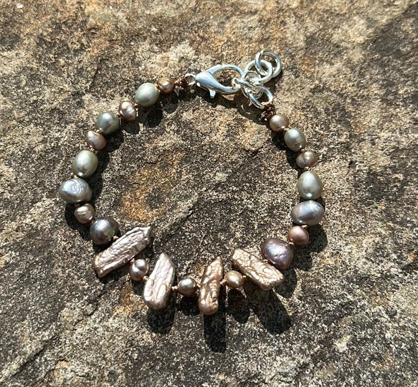 Champagne pearl bracelet