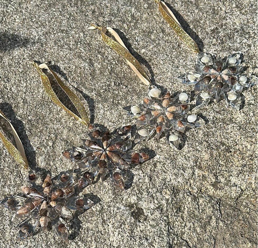 Seashell snowflakes